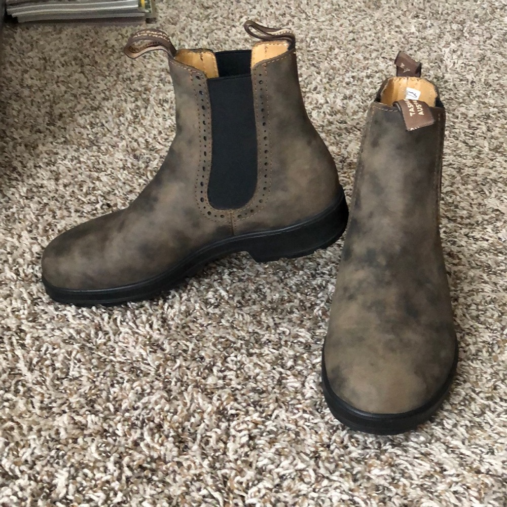 Rustic Brown Blundstone Boots
